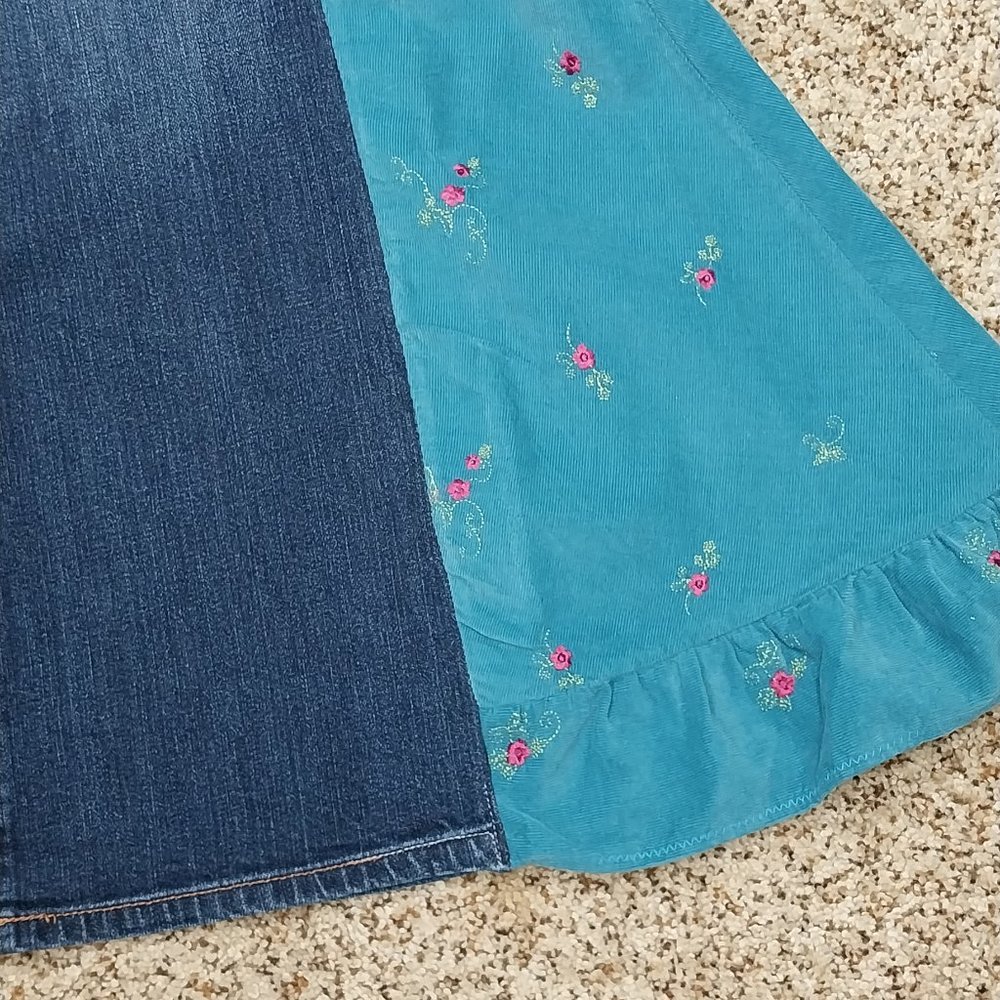 2854 Size 8 American Eagle Upcycled Bell Bottoms Teal Green Corduroy - Picture 2 of 6